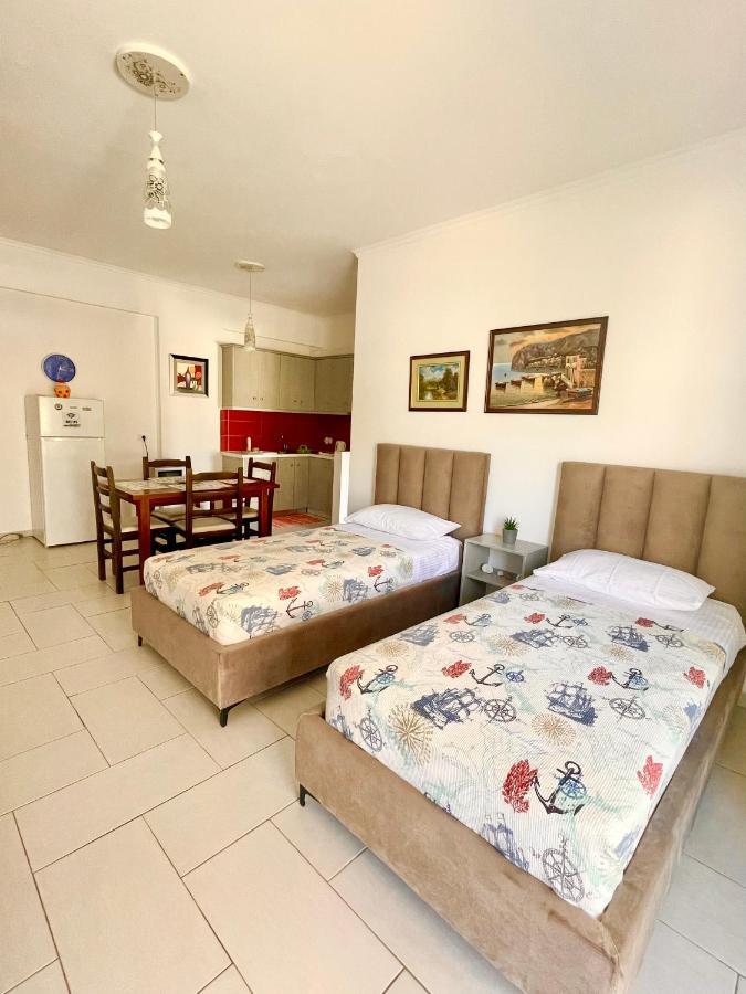 Sea Apartments Himara Kültér fotó